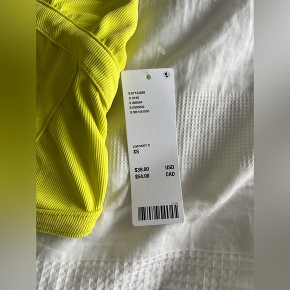 🌊 Urban outfitter tank top! - Picture 2 of 2